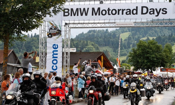 Thỏa đam mê cùng “BMW Motorrad Day 2018” 