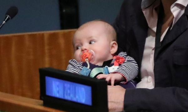 Bé gái 3 tháng tuổi con Thủ tướng có thẻ dự họp Đại hội đồng Liên Hiệp Quốc