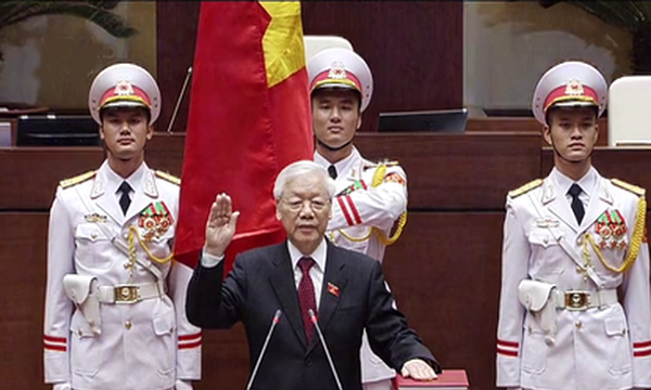 Kỳ họp thứ sáu Quốc hội khóa XIV: Quốc hội bầu Tổng bí thư Nguyễn Phú Trọng giữ chức Chủ tịch nước