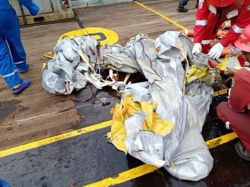 Indonesia: Vụ Lion Air – Đã vớt được 24 túi xác, tiếp tục tìm nạn nhân