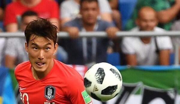 Vì gian lận hồ sơ nghĩa vụ, hậu vệ Jan Hyun-soo bị cấm tham gia đội tuyển Hàn Quốc