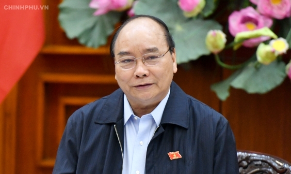 Thủ tướng chủ trì cuộc họp về sạt lở đất, bồi lấp tại 13 tỉnh miền Trung 