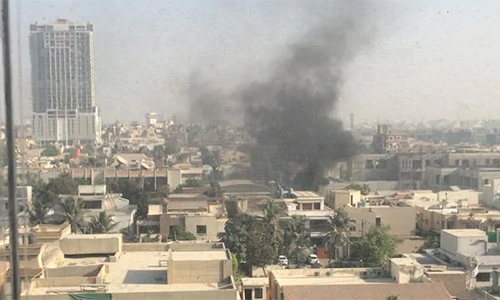 Pakistan: Đánh bom và tấn công Lãnh sự Trung Quốc ở Karachi, 17 người chết