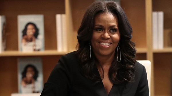 Cuốn hồi ký của bà Michelle Obama trở thành hiện tượng xuất bản trong năm ở Mỹ