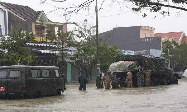Quảng Nam: Tam Kỳ chìm trong biển nước