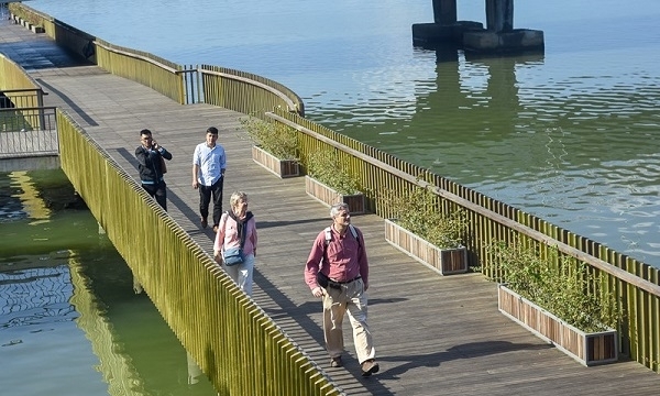 Chính thức đưa vào sử dụng cầu gỗ lim 'độc nhất vô nhị' trên sông Hương 