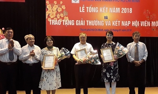Hội Nhà văn TP.HCM tổ chức tổng kết và trao giải thưởng văn học