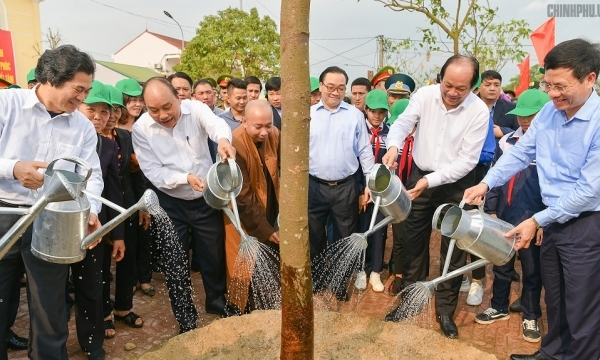 Thủ tướng Nguyễn Xuân Phúc dự lễ phát động Tết trồng cây đời đời nhớ ơn Bác Hồ tại Hà Nội