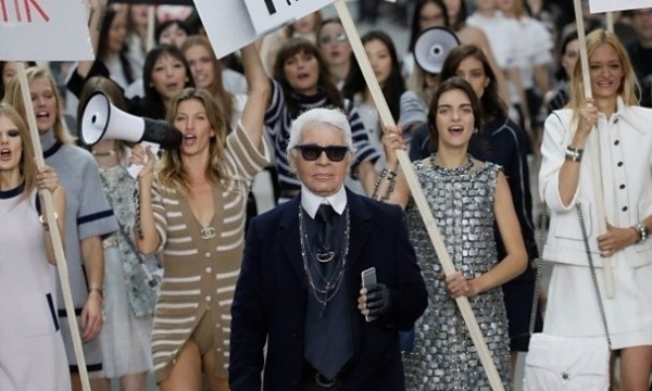 Huyền thoại thời trang Karl Lagerfeld mất ở tuổi 86