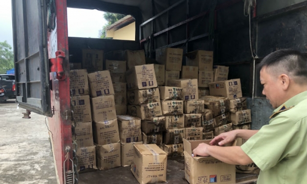 QLTT Lào Cai phát hiện, xử lý 8.000 que kem nhập lậu vào Việt Nam
