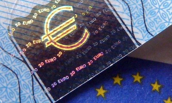 Những câu chuyện liên quan đến biểu tượng đồng euro 