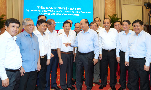 Thủ tướng chủ trì họp Tiểu ban KTXH với các địa phương miền Trung, Tây Nguyên
