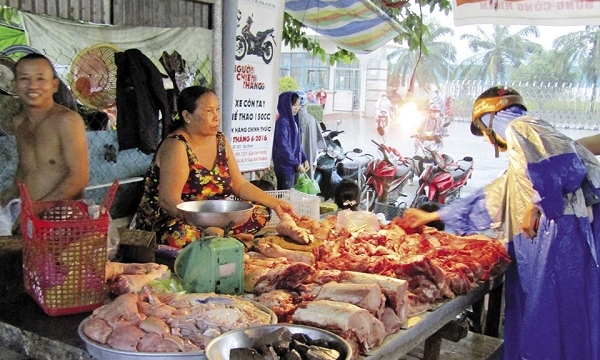 Sức hấp dẫn của chợ “bình dân”