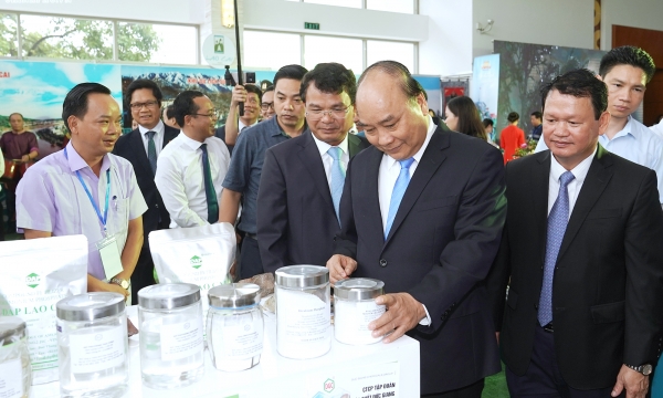 Thủ tướng Nguyễn Xuân Phúc dự Hội nghị xúc tiến đầu tư, thương mại, du lịch tỉnh Lào Cai