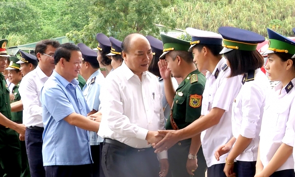 Thủ tướng Nguyễn Xuân Phúc làm việc với lãnh đạo chủ chốt tỉnh Lào Cai