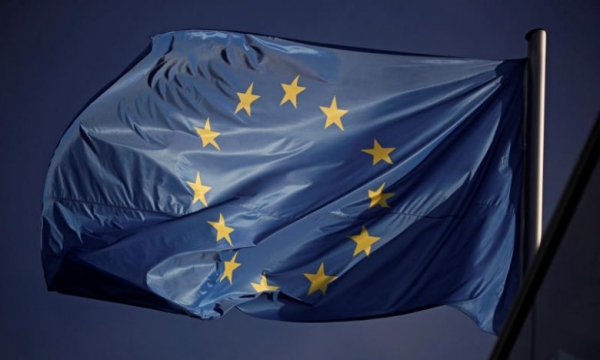 EU đòi hỏi tiêu chuẩn đánh giá tín dụng cao hơn đối với 5 nước