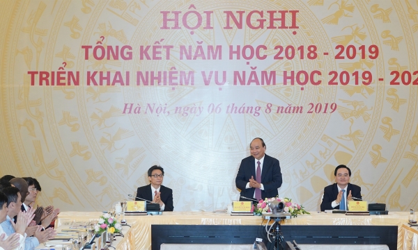 Thủ tướng Nguyễn Xuân Phúc dự Hội nghị trực tuyến toàn quốc triển khai năm học mới 2019 - 2020