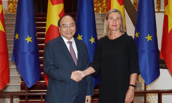 Thủ tướng Nguyễn Xuân Phúc  tiếp Phó Chủ tịch Ủy ban châu Âu