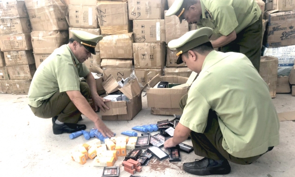 Thu giữ hơn 26.000 sản phẩm mỹ phẩm nhập lậu tại Quảng Ninh 