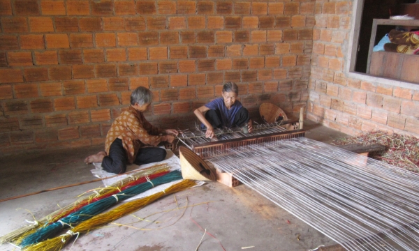 Làng dệt chiếu truyền thống Gia An Đông Bình Định với đặc điểm nghề nối nghề