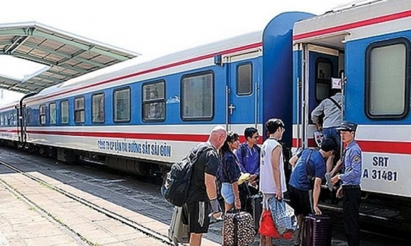 Ngành đường sắt mở bán vé Tết đợt 3, nối thêm toa phục vụ hành khách