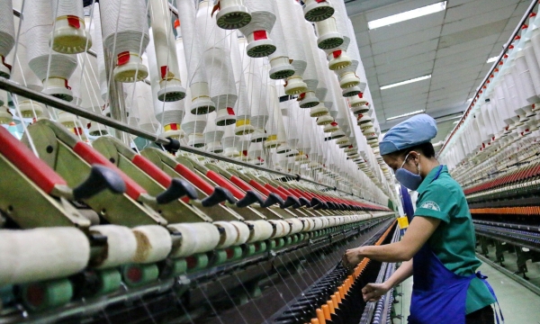 Năm 2020: Ngành dệt may Việt Nam vừa sản xuất vừa nghe ngóng chiến tranh thương mại