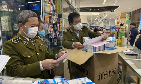 Công an Hà Nội công khai thêm 25 cơ sở 'chặt chém' người mua khẩu trang