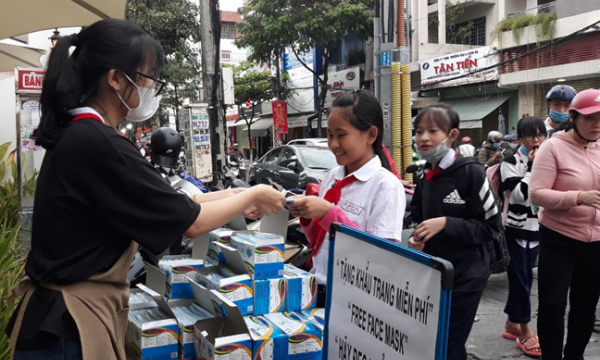 Thừa Thiên - Huế: Cấp miễn phí khẩu trang kháng khuẩn cho học sinh khi đi học lại