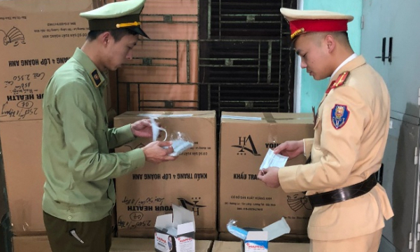 Lạng Sơn tạm giữ 21.400 chiếc khẩu trang y tế không rõ nguồn gốc 