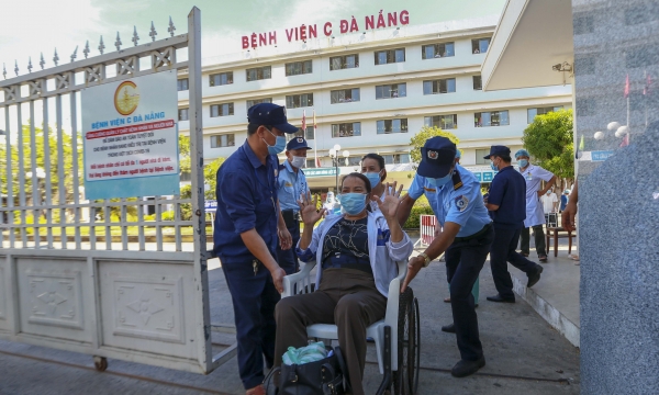 Những hình ảnh đầu tiên Bệnh viện C Đà Nẵng mở cửa sau 14 ngày phong toả