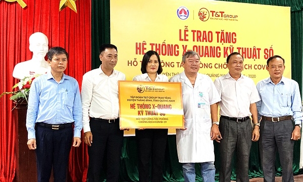 Tập đoàn T&T Group trao tặng hệ thống X-Quang kỹ thuật số hỗ trợ cho huyện Thăng Bình 