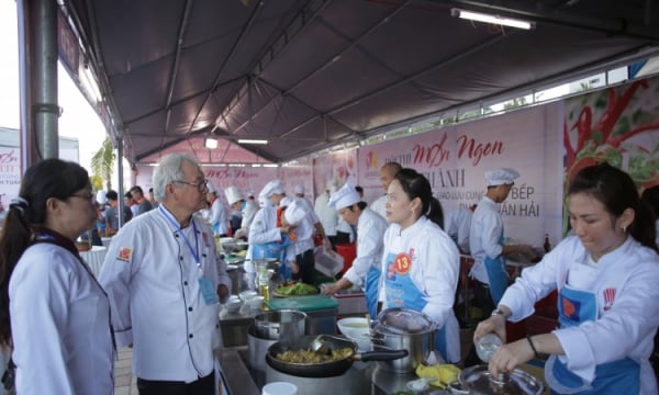 Lễ 2/9: Khám phá ngày hội ẩm thực tại đầu cầu Rồng - Đà Nẵng