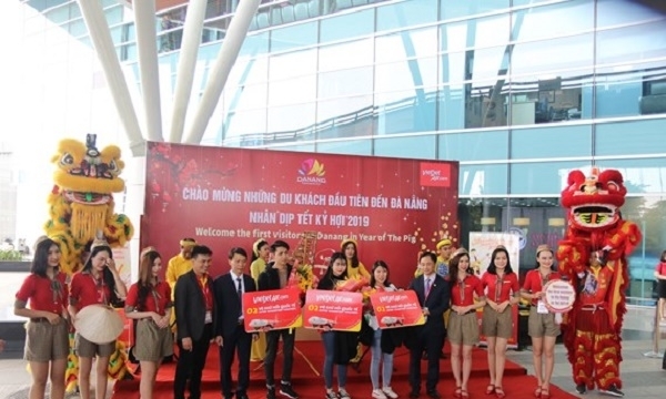 Khách Hàn Quốc 'xông đất' sân bay quốc tế Đà Nẵng