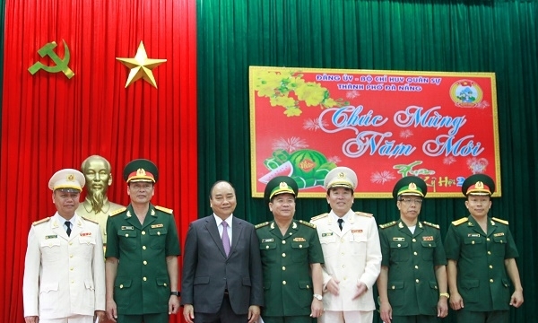 Thủ tướng chúc Tết lực lượng vũ trang Đà Nẵng
