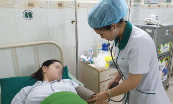 Đà Nẵng: Người lạ đưa thai phụ đi bệnh viện cấp cứu