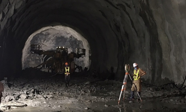 Hầm Hải Vân 2: Tăng tốc độ thi công để hoàn thành trước tháng 6/2020