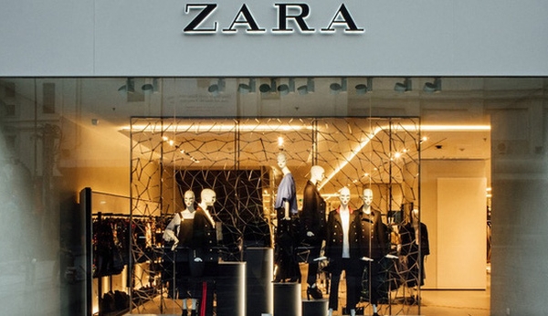 Bội thu ở Việt Nam, Zara vẫn “bảo toàn” phong cách phục vụ “tồi tệ nhất”