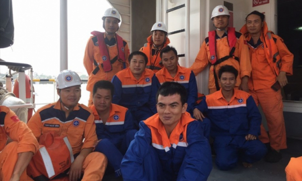 Nghệ An: Tàu chở 4.700 tấn than bị chìm trên biển, 12 thuyền viên may mắn thoát nạn