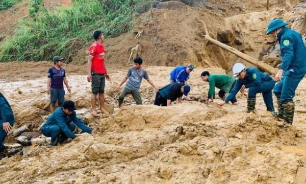 Thêm một vụ sạt núi, vùi lấp 11 người ở Quảng Nam
