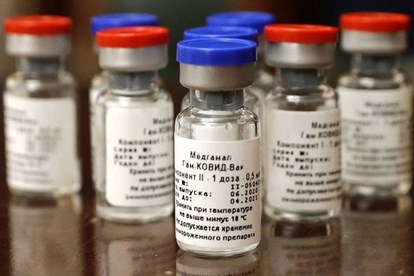 Vaccine COVID-19 thứ 2 đã được Tổng thống Putin phê duyệt gần hai tháng