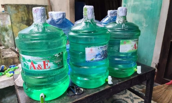 Đà Nẵng: Sản xuất nước uống đóng chai “Anh & Em” vi phạm vệ sinh an toàn thực phẩm