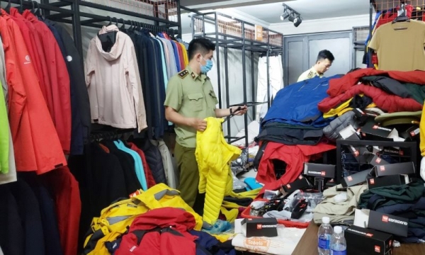 Đà Nẵng: Tạm giữ hơn 2.000 sản phẩm hàng hóa nghi giả mạo nhãn hiệu