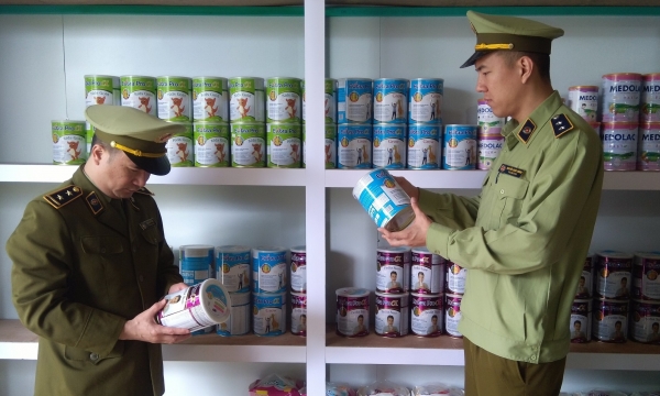 Lạng Sơn: Kiểm tra, xử lý hộ kinh doanh bán sữa nhập lậu trên Zalo