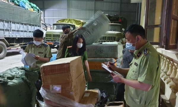 Lạng Sơn: Phạt và buộc đối tượng nộp lại gần 70 triệu đồng số lợi bất hợp pháp từ kinh doanh hàng hóa nhập lậu