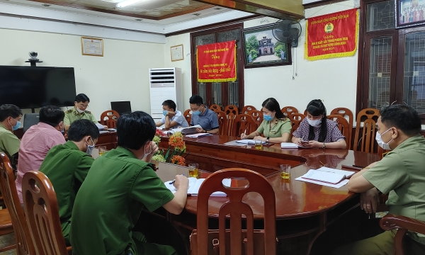 Đoàn liên ngành kiểm tra hoạt động kinh doanh xăng dầu trên địa bàn Nghệ An