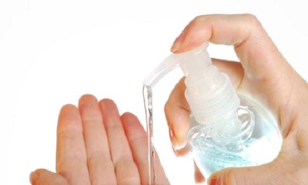 Mỹ: Cảnh báo về tác dụng phụ của dung dịch rửa tay khô