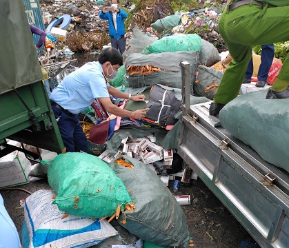 Cục QLTT Bạc Liêu tiêu hủy hàng hóa tang vật vi phạm hành chính bị tịch thu