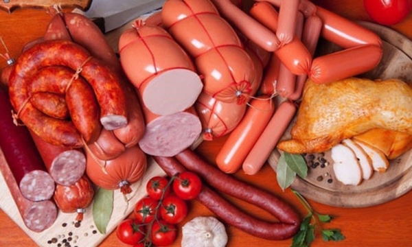 Nguy cơ mắc bệnh tim mạch khi ăn quá nhiều thịt chế biến sẵn