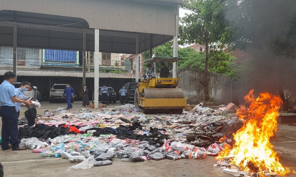 Tiêu hủy gần 44.000 đơn vị hàng hóa là tang vật vi phạm hành chính bị tịch thu tại Nghệ An
