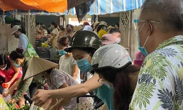 Hà Nội yêu cầu phát phiếu đi chợ trên toàn thành phố